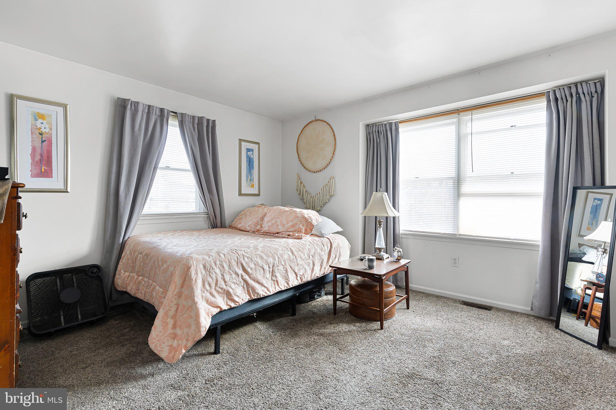 VILLAGE KNOLL - Residential