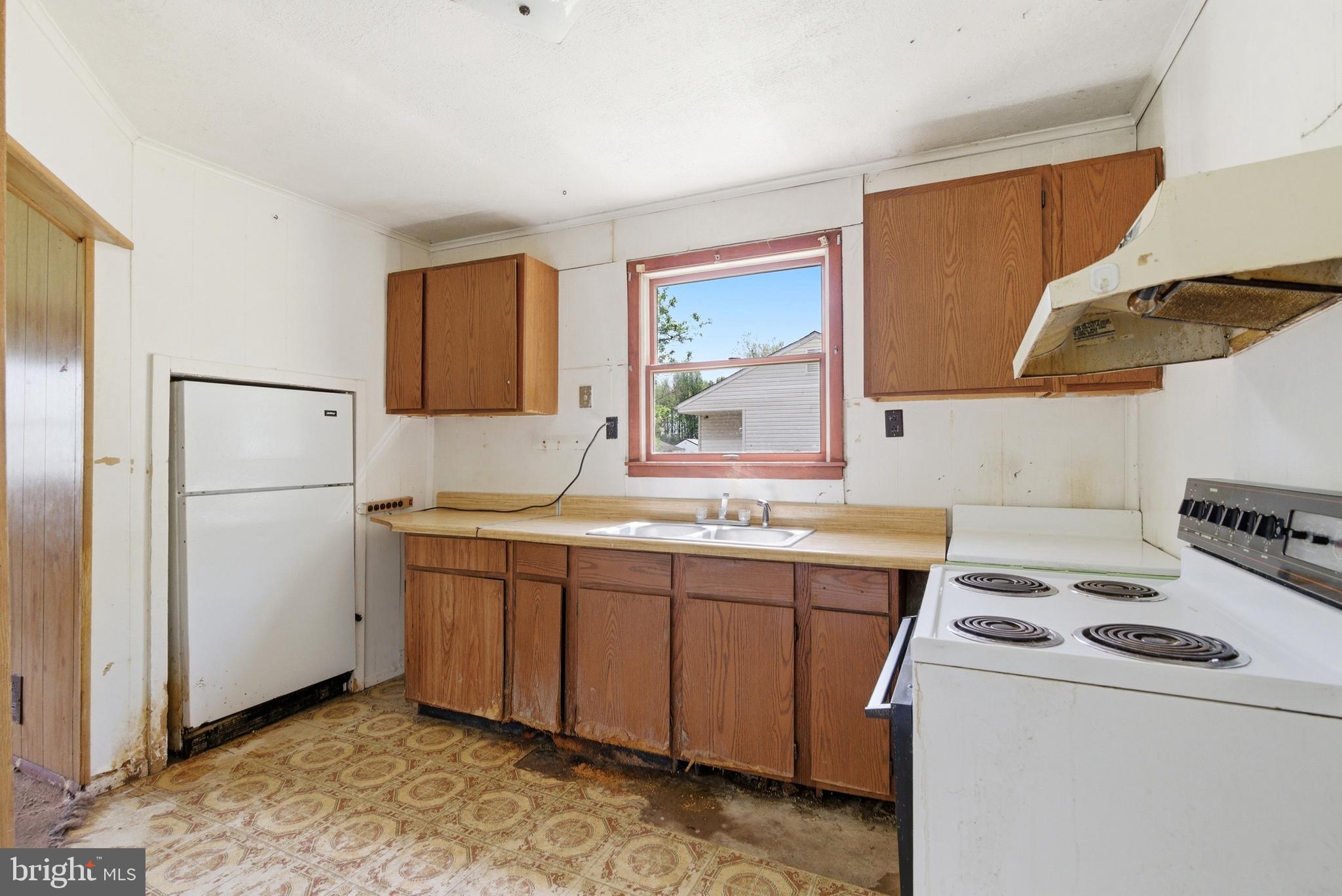 DOVERBROOK GDNS - Residential