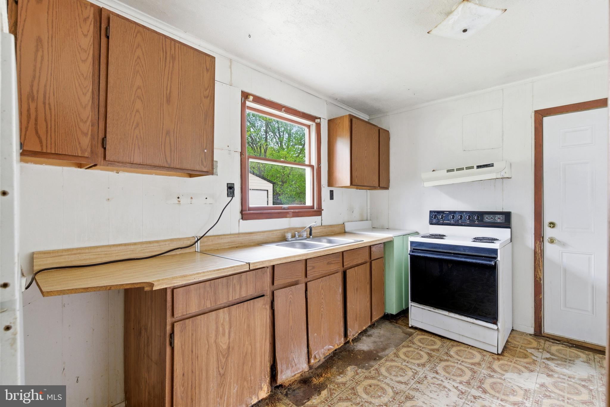 DOVERBROOK GDNS - Residential