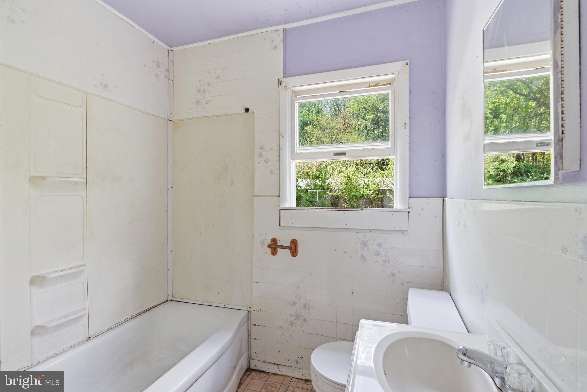 DOVERBROOK GDNS - Residential