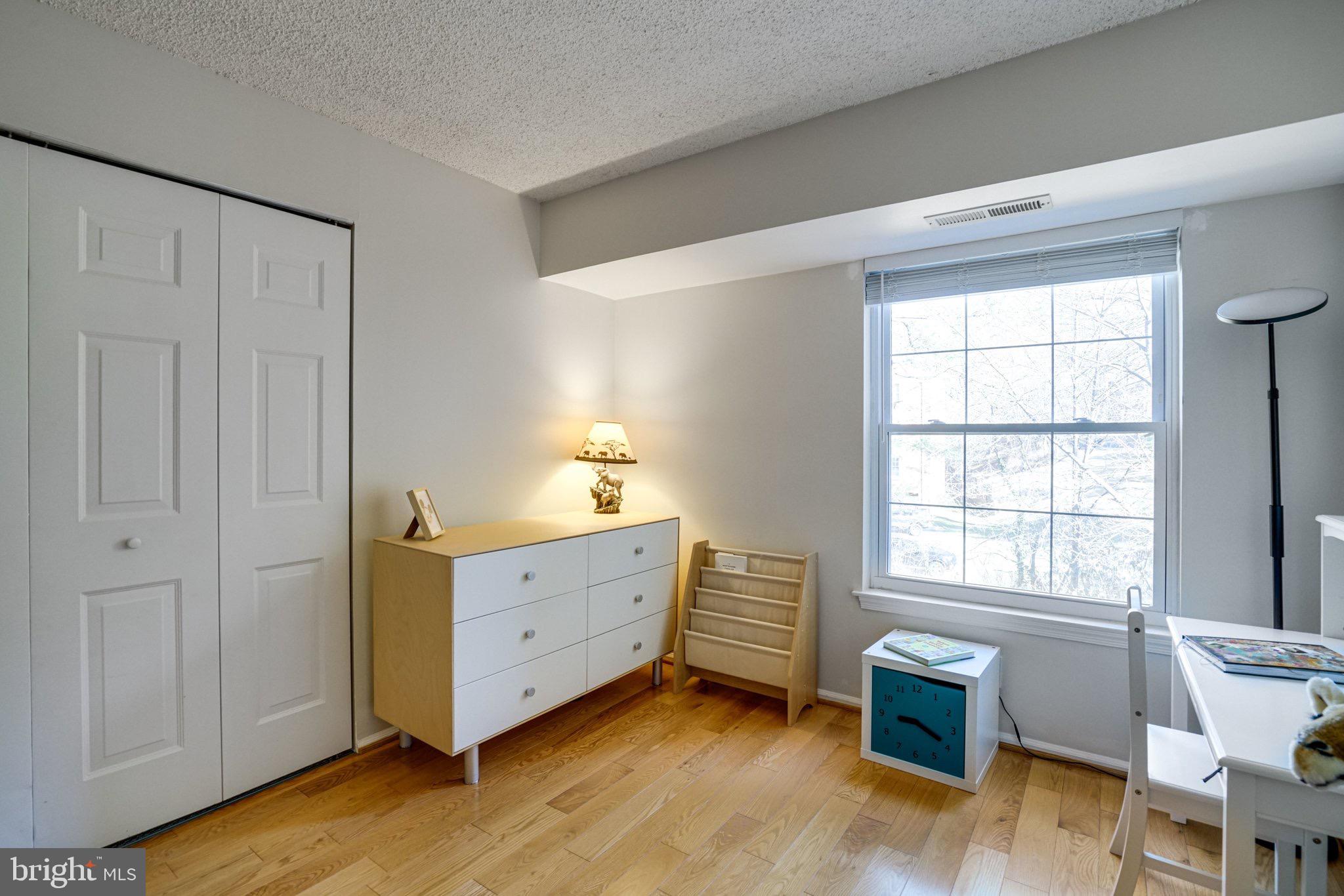 THE COLONIES - Residential