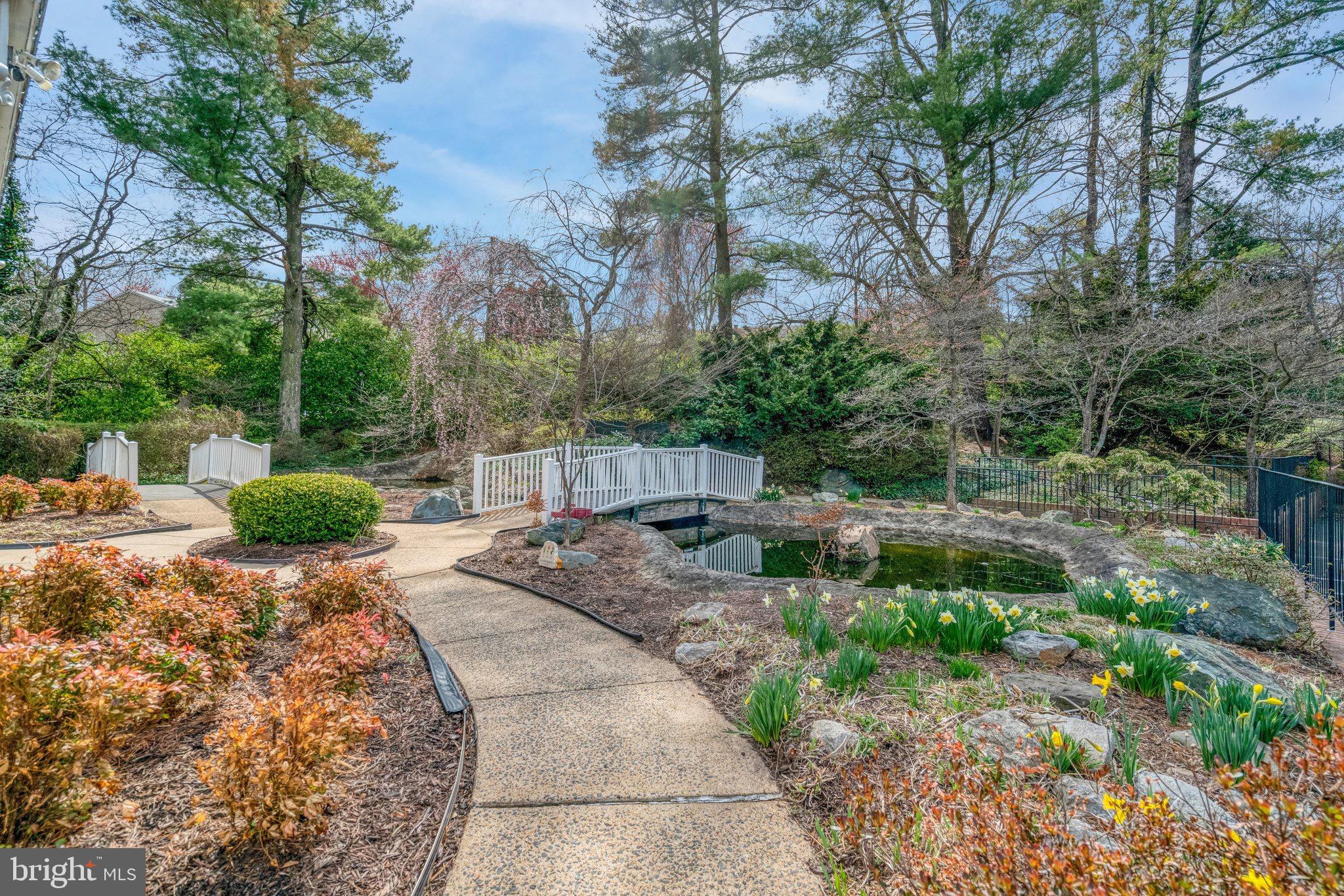 THE COLONIES - Residential