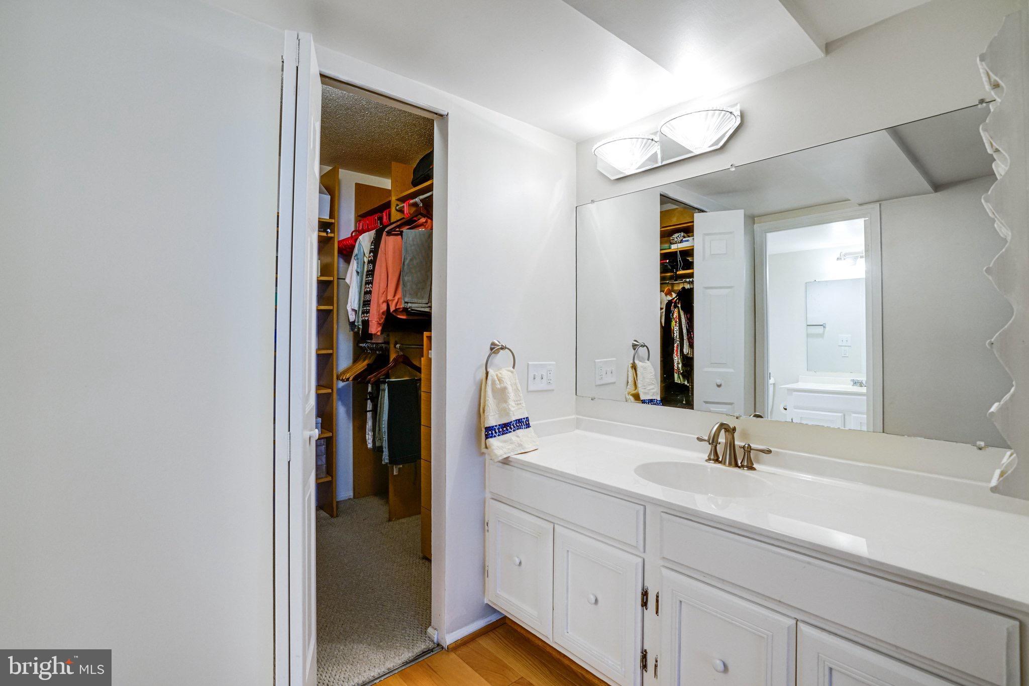 THE COLONIES - Residential