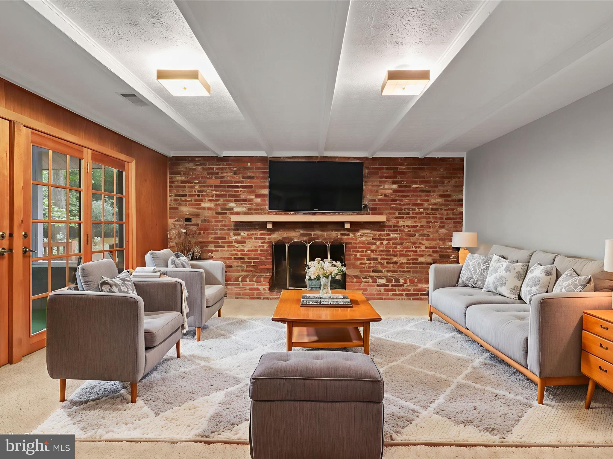 CANTERBURY WOODS - Residential