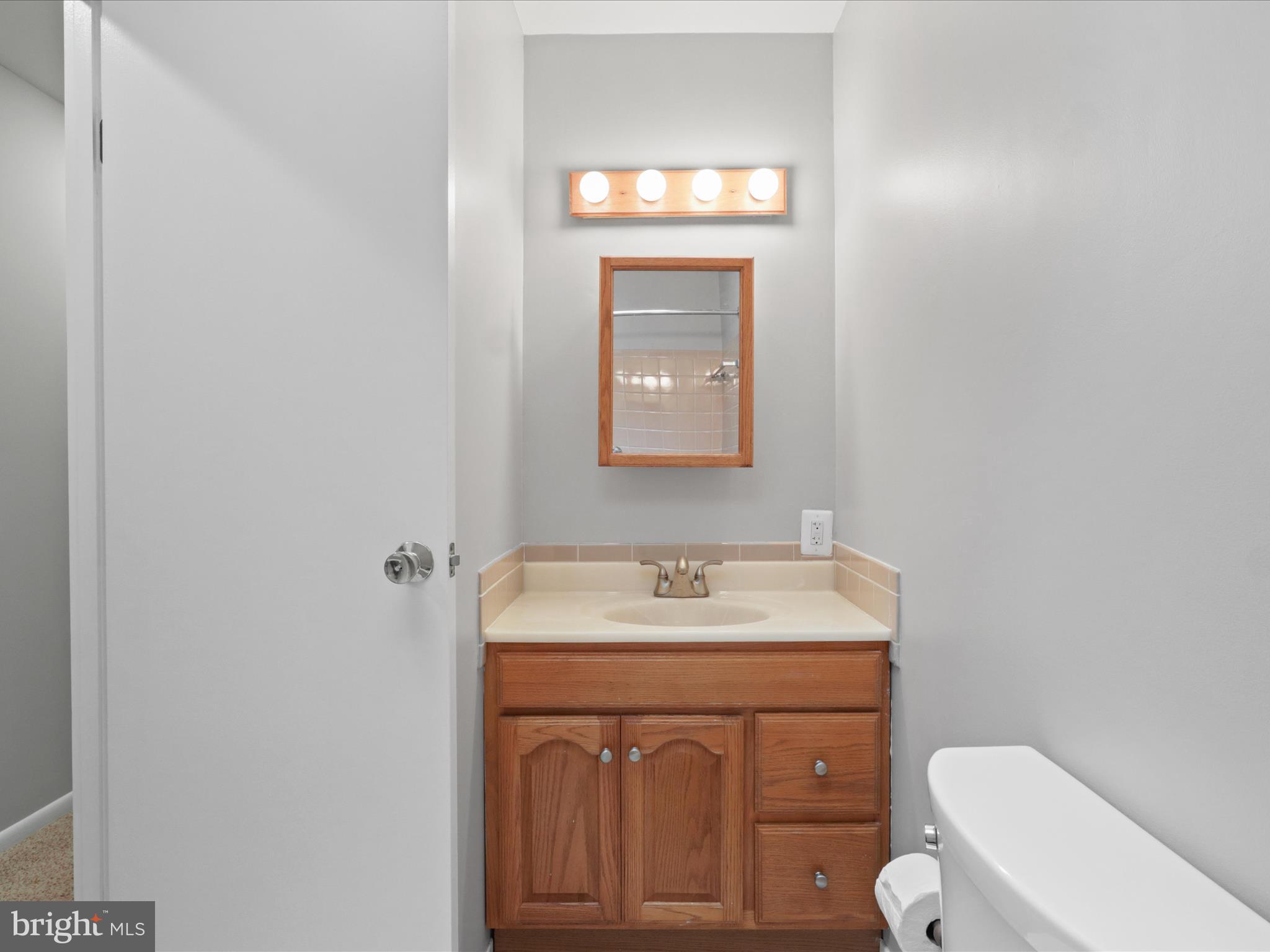 CANTERBURY WOODS - Residential