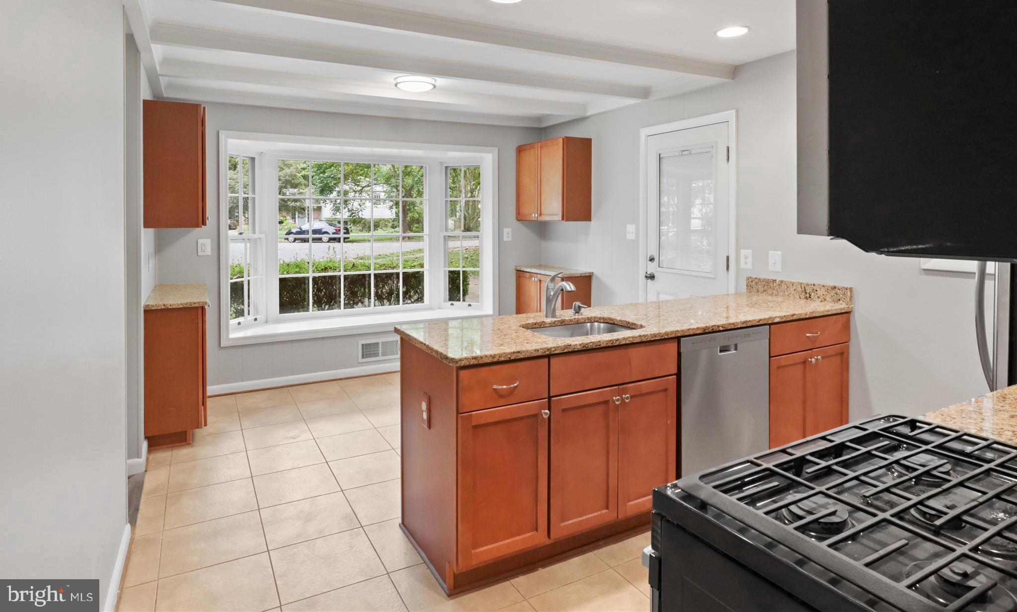 CANTERBURY WOODS - Residential