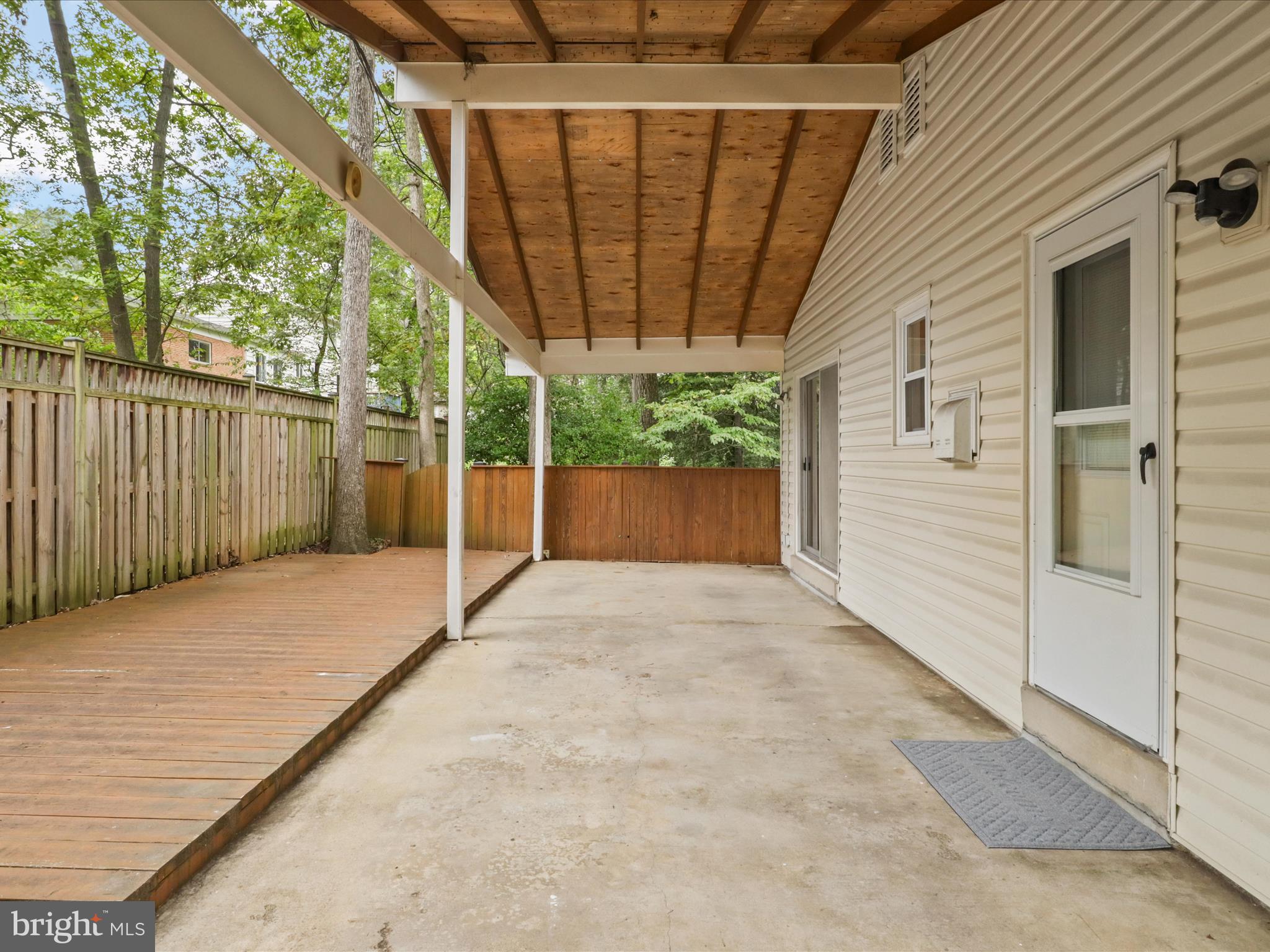 CANTERBURY WOODS - Residential