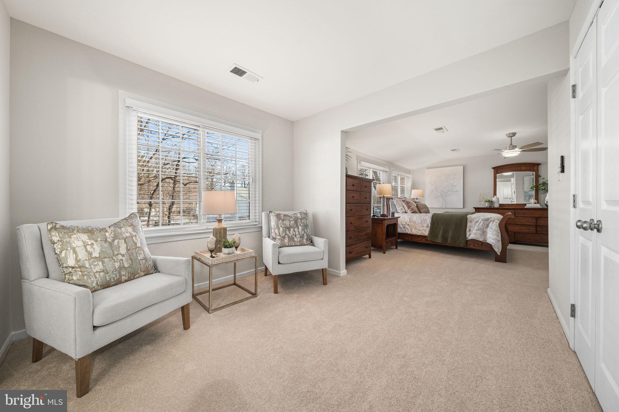 VIENNA OAKS - Residential