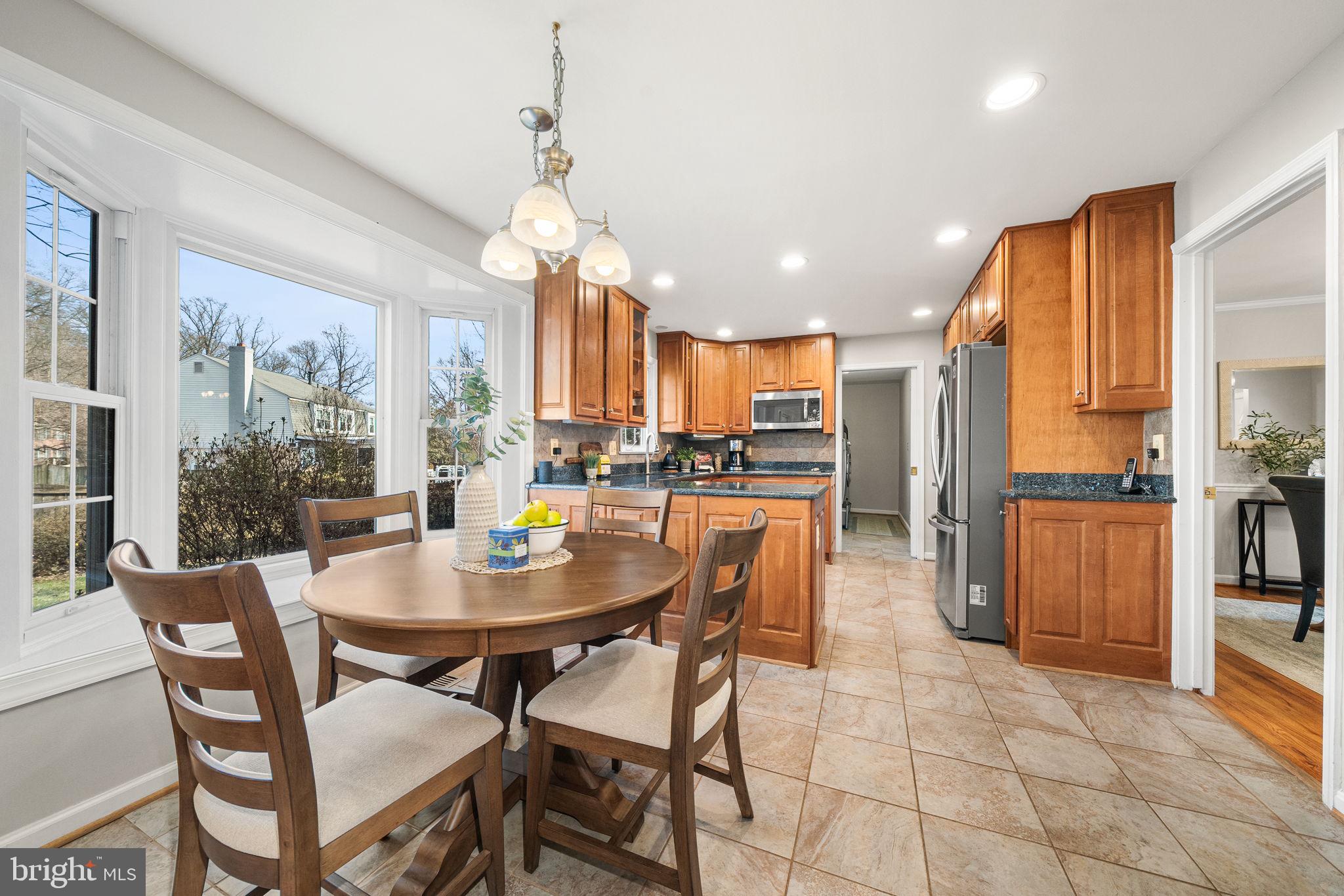 VIENNA OAKS - Residential