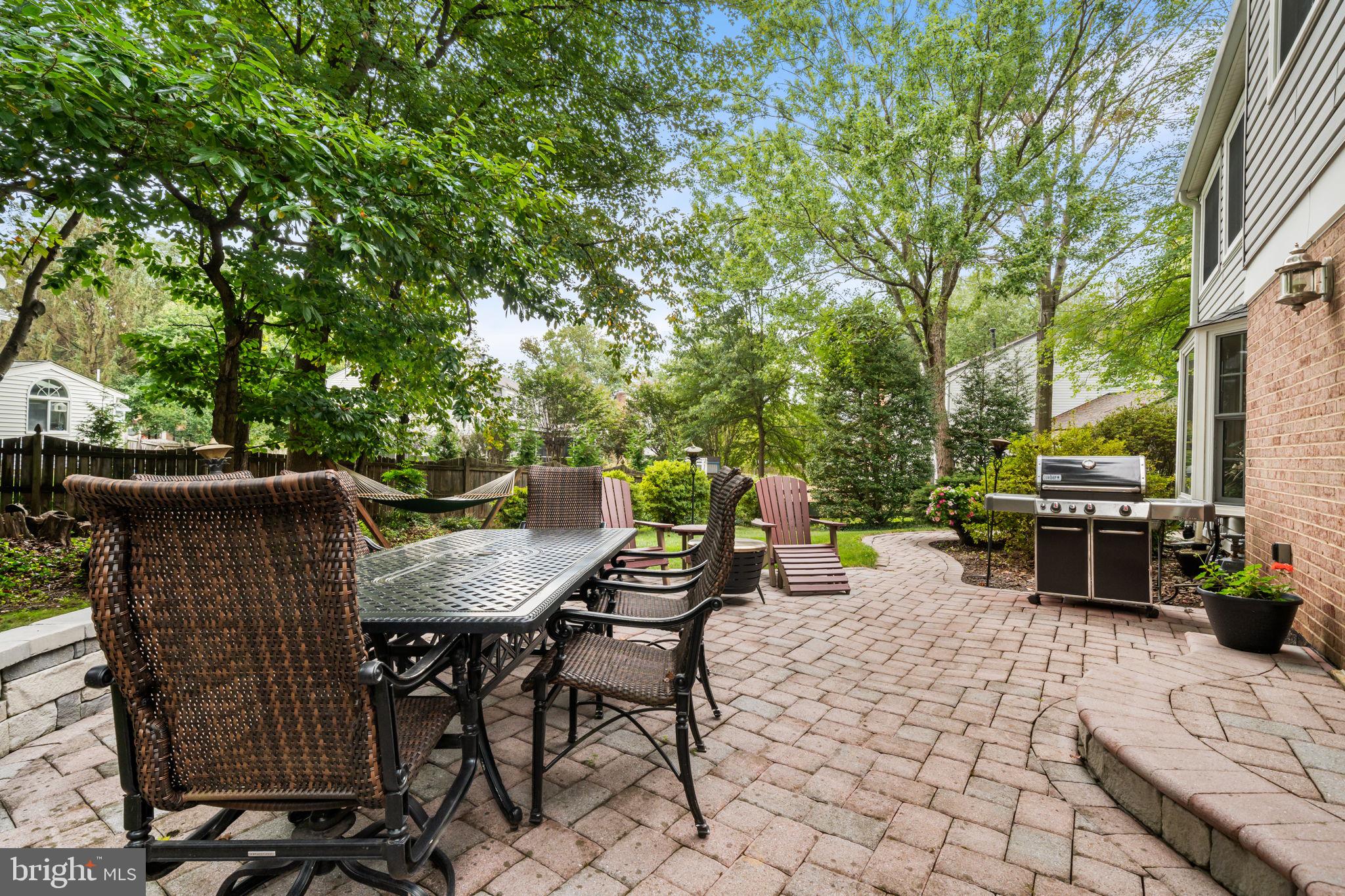 VIENNA OAKS - Residential