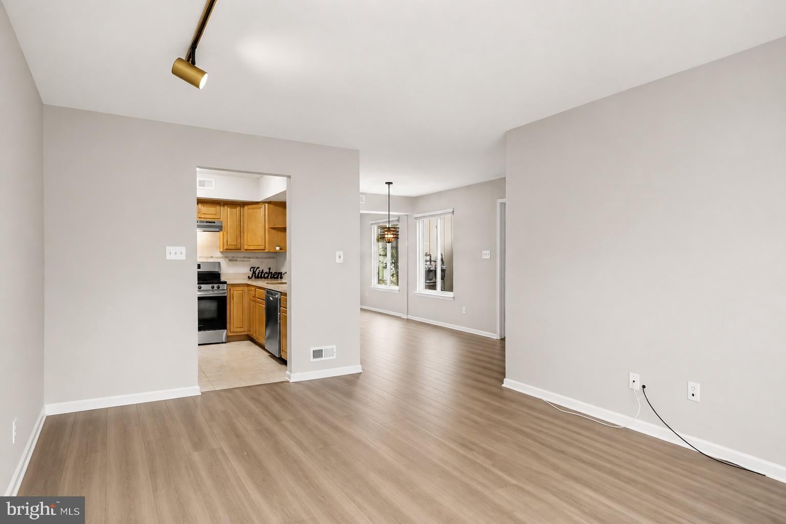 355 WOODLAKE DRIVE