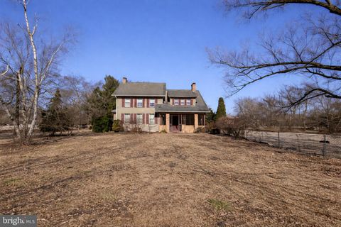 Homes For Sale - 137 Repaupo Station Road<br/> SWEDESBORO, NJ 08085