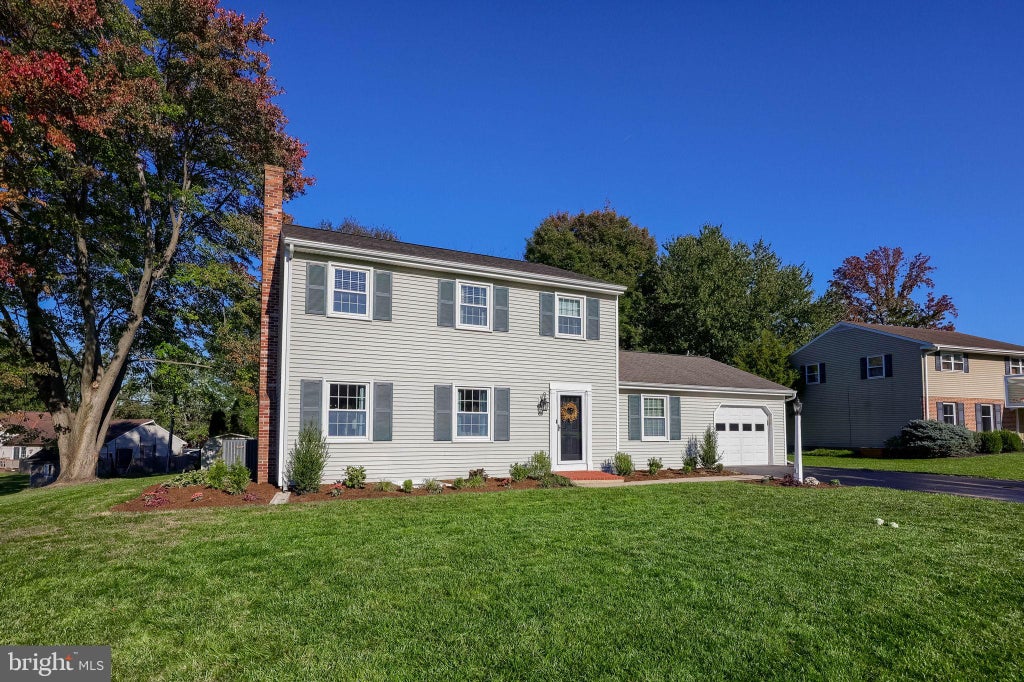 Photo of 403 Wynwood Drive, WILLOW STREET, PA 17584 (MLS # PALA2097634)