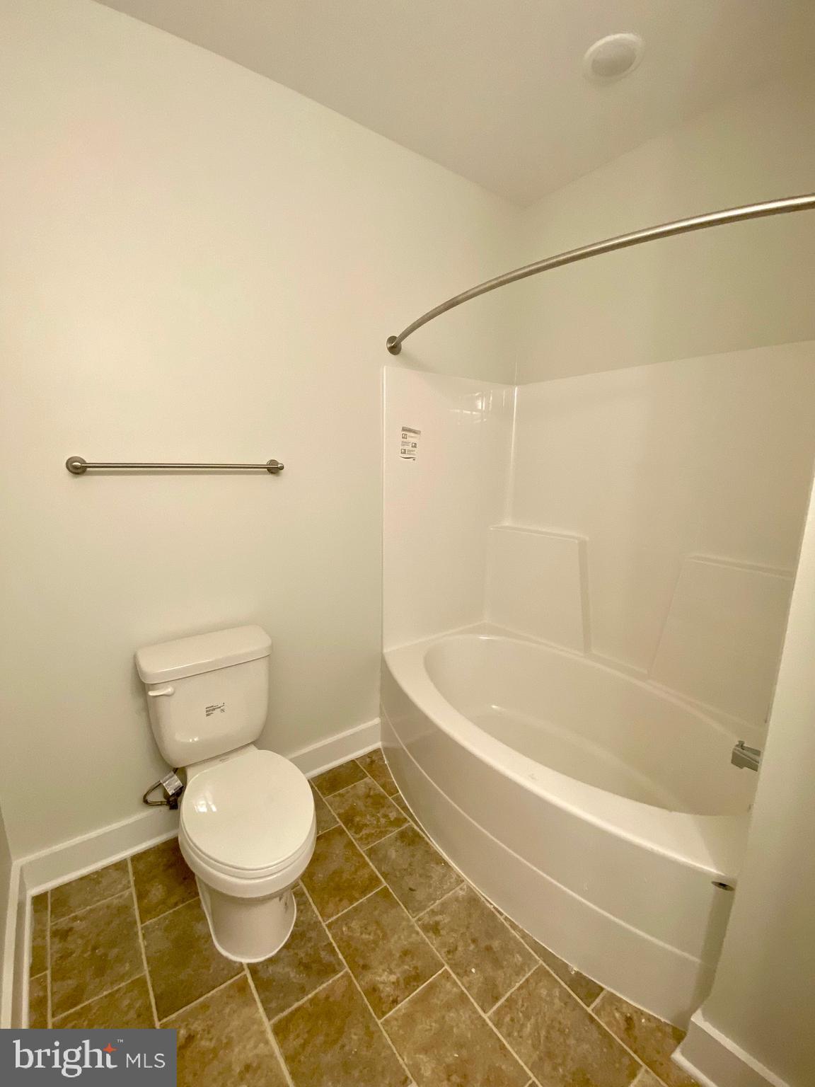 DOWNTOWN FREDERICKSBURG - Residential Lease