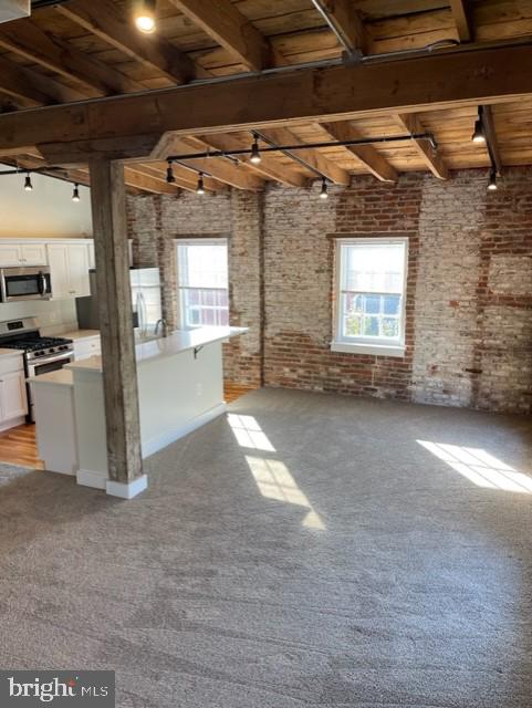 DOWNTOWN FREDERICKSBURG - Residential Lease