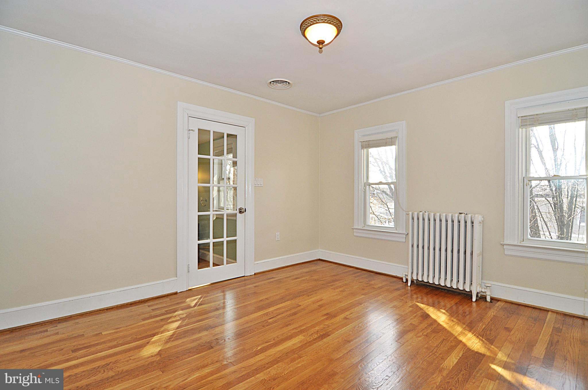 OVER LEE KNOLLS - Residential Lease