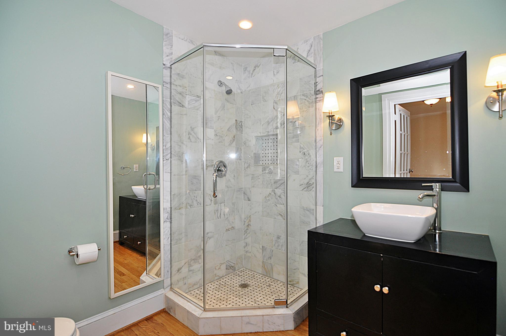 OVER LEE KNOLLS - Residential Lease