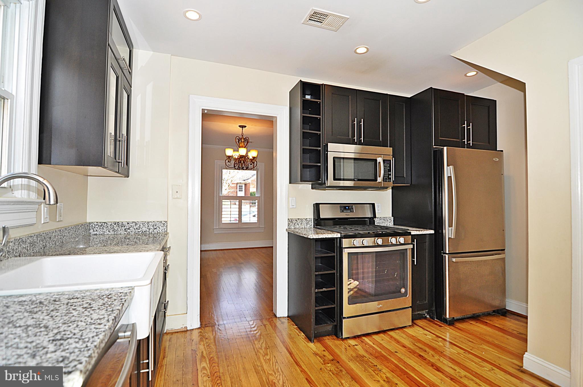 OVER LEE KNOLLS - Residential Lease