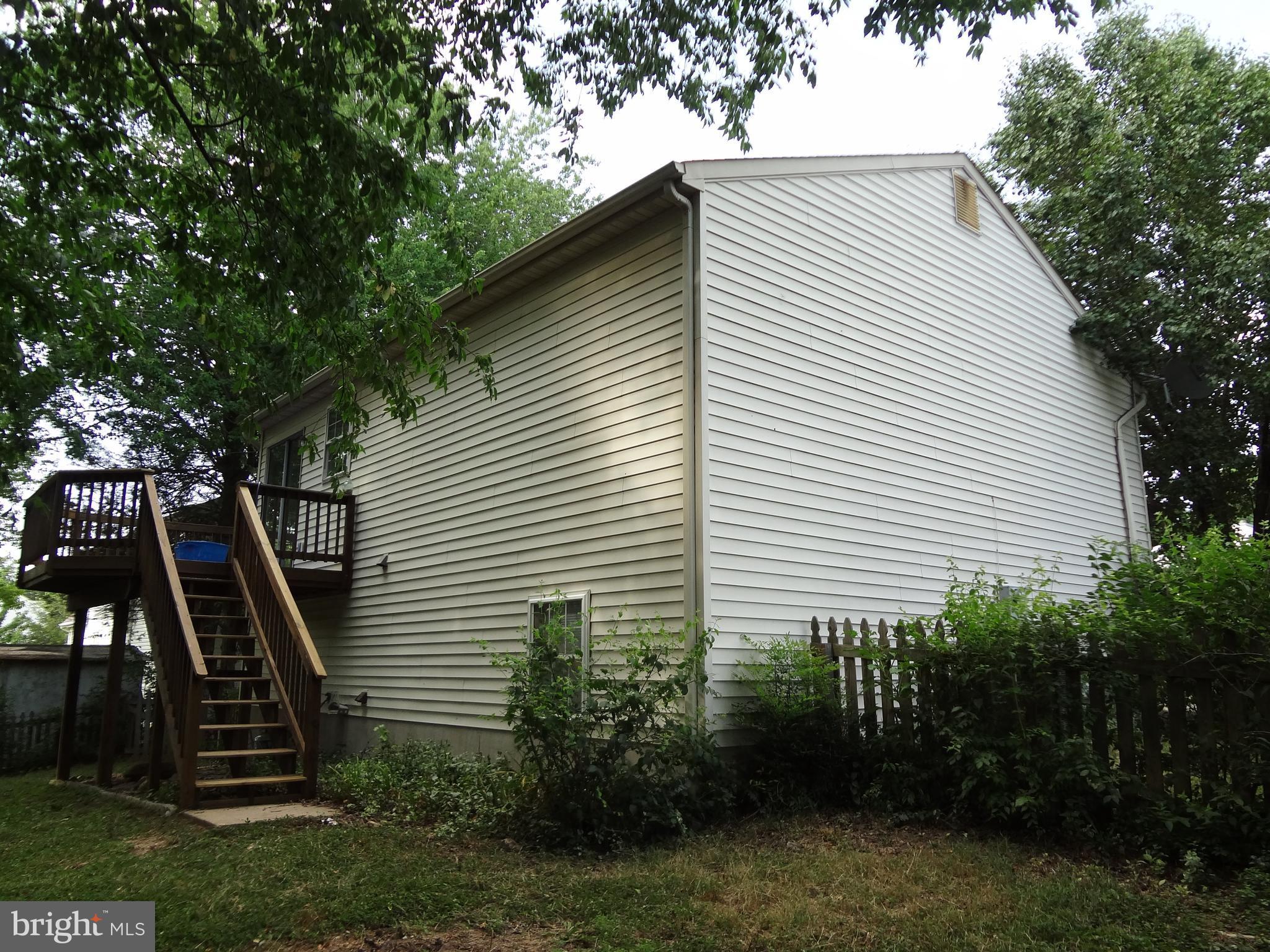 FALCON RIDGE - Residential