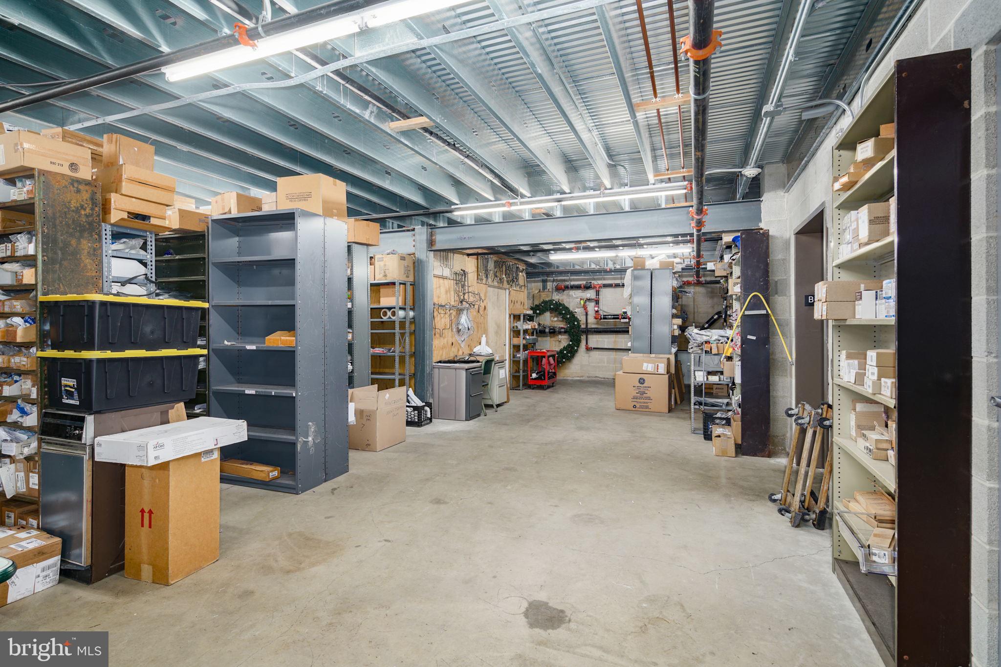 NEWBOLD - Commercial Sale