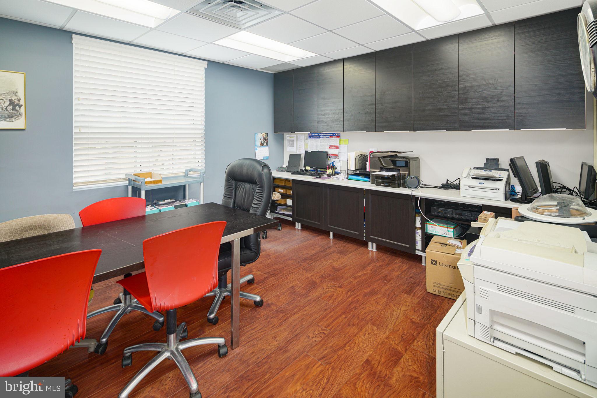 NEWBOLD - Commercial Sale