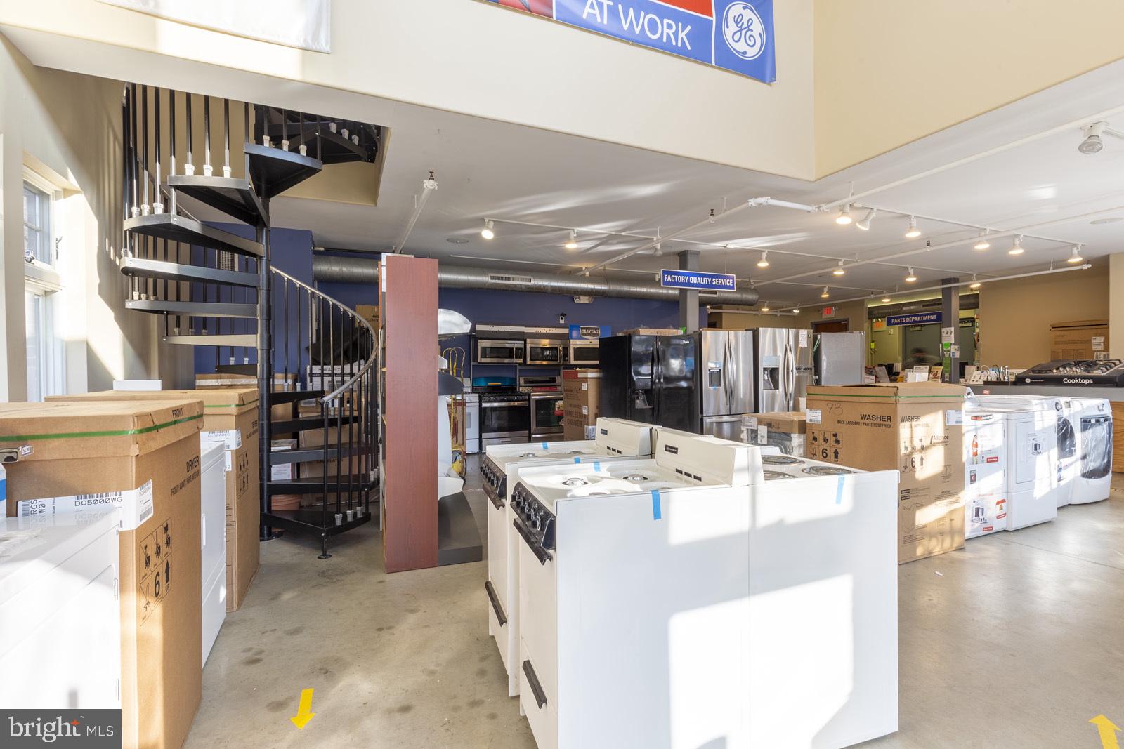 NEWBOLD - Commercial Sale