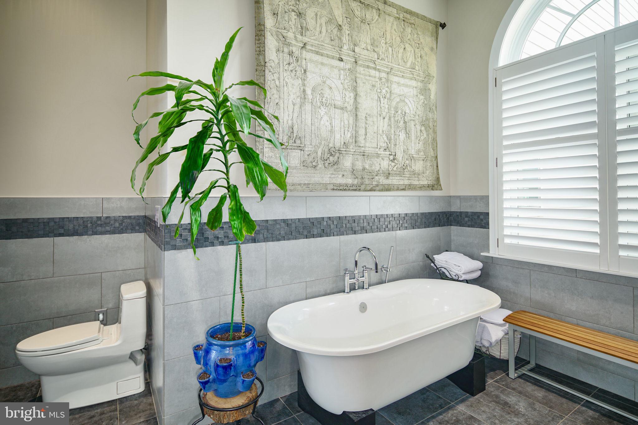 NEWBOLD - Commercial Sale