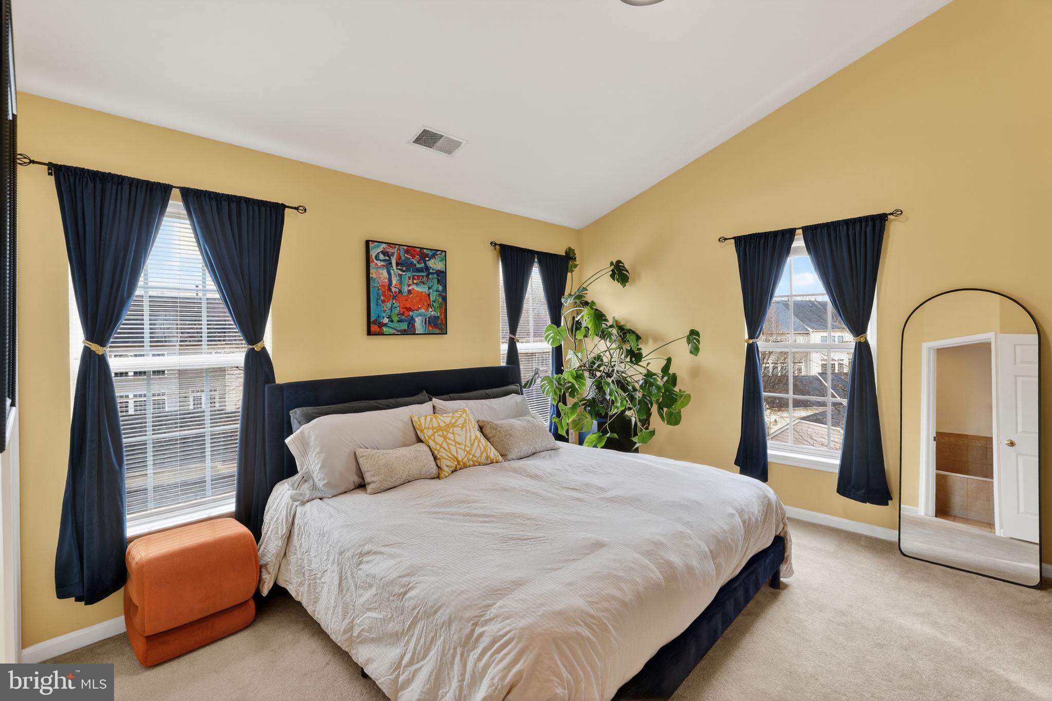 PORT POTOMAC - Residential