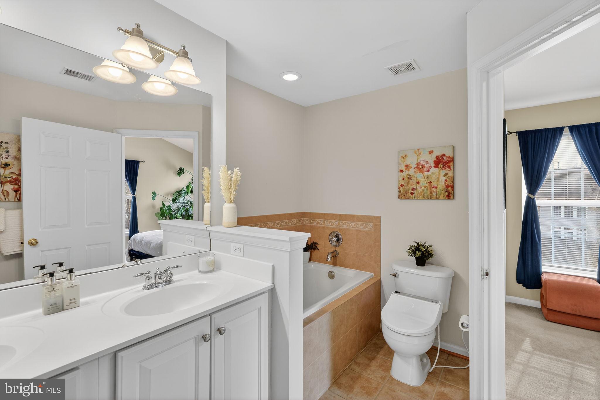 PORT POTOMAC - Residential