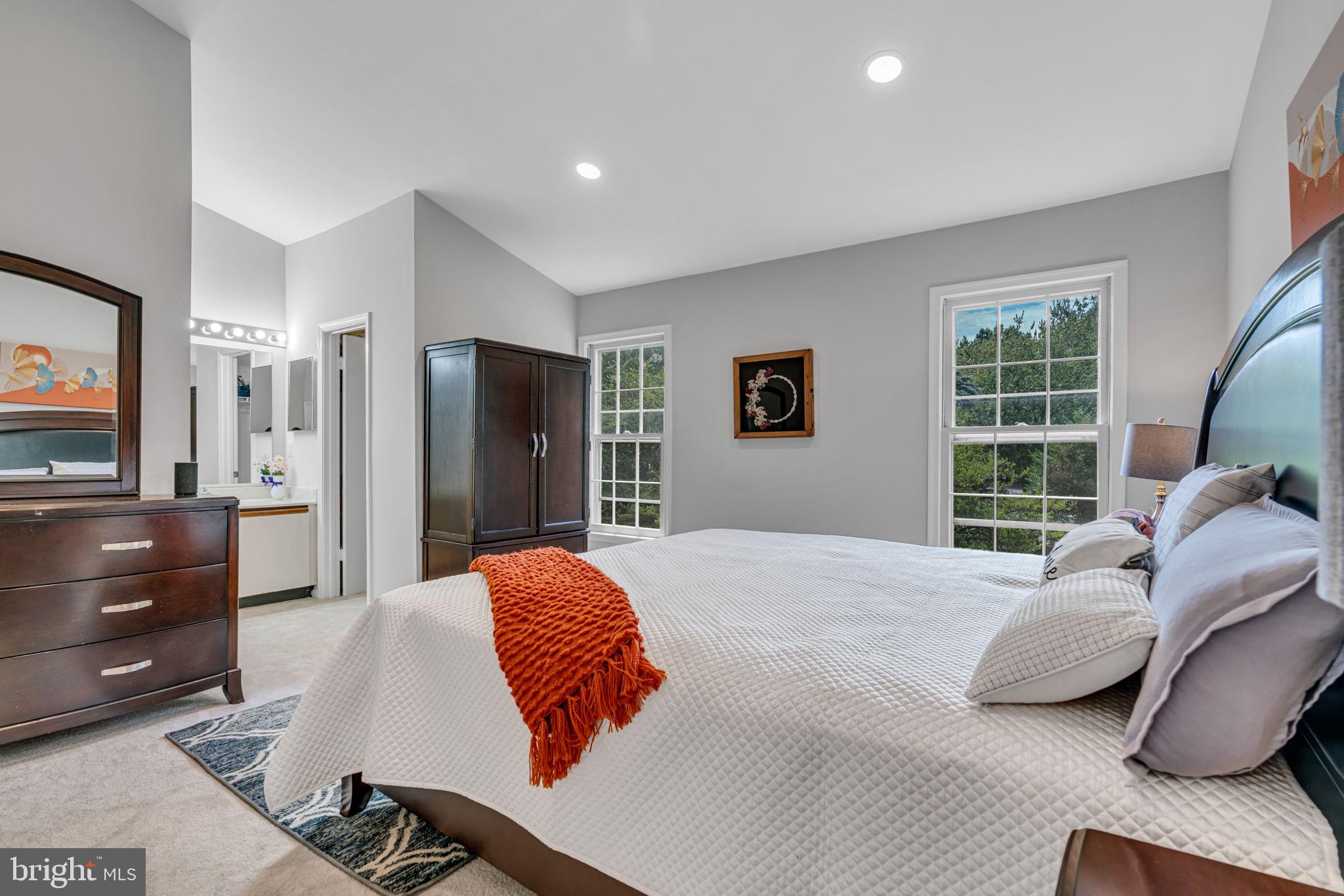 FAIR RIDGE - Residential