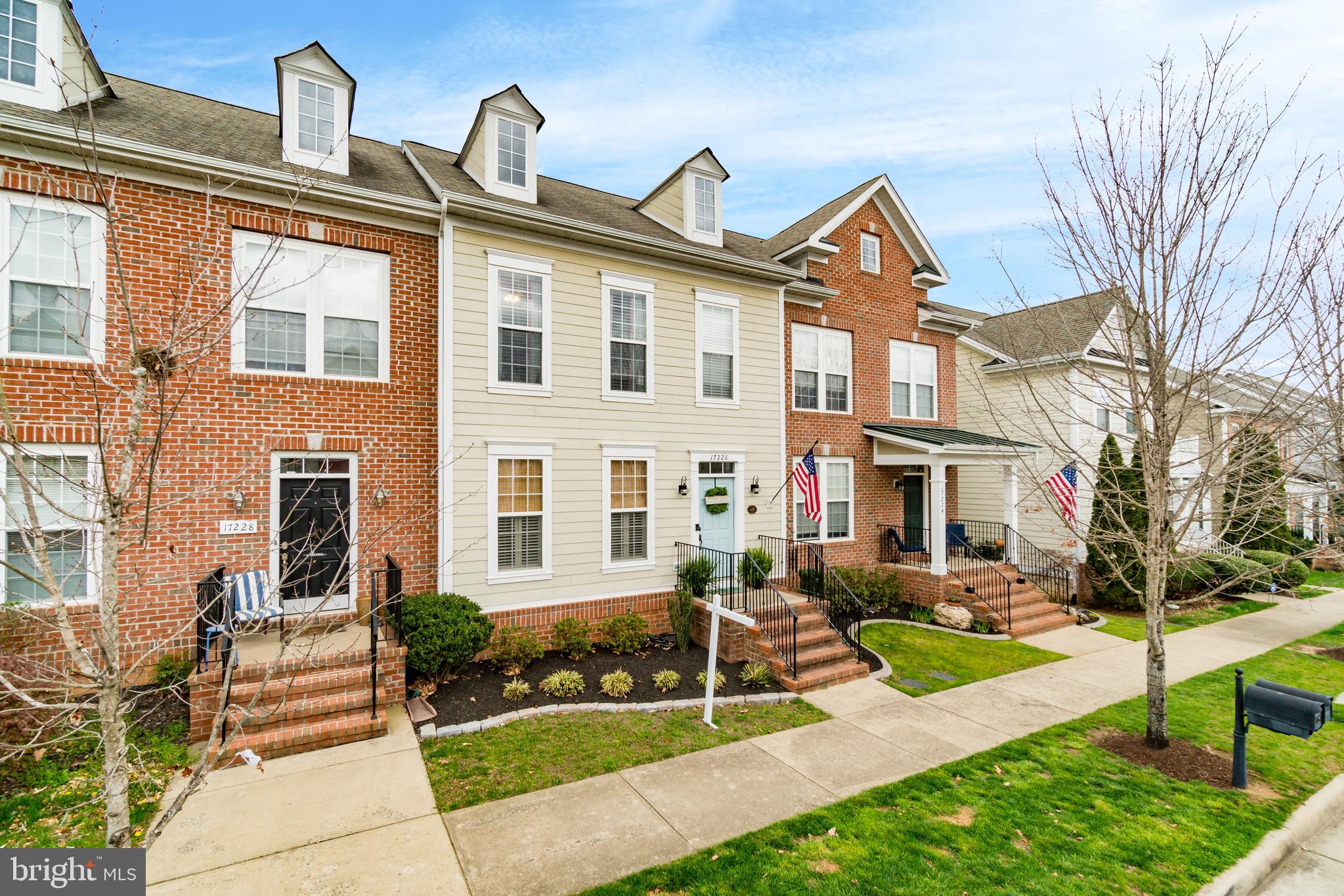 LADYSMITH VILLAGE - Residential