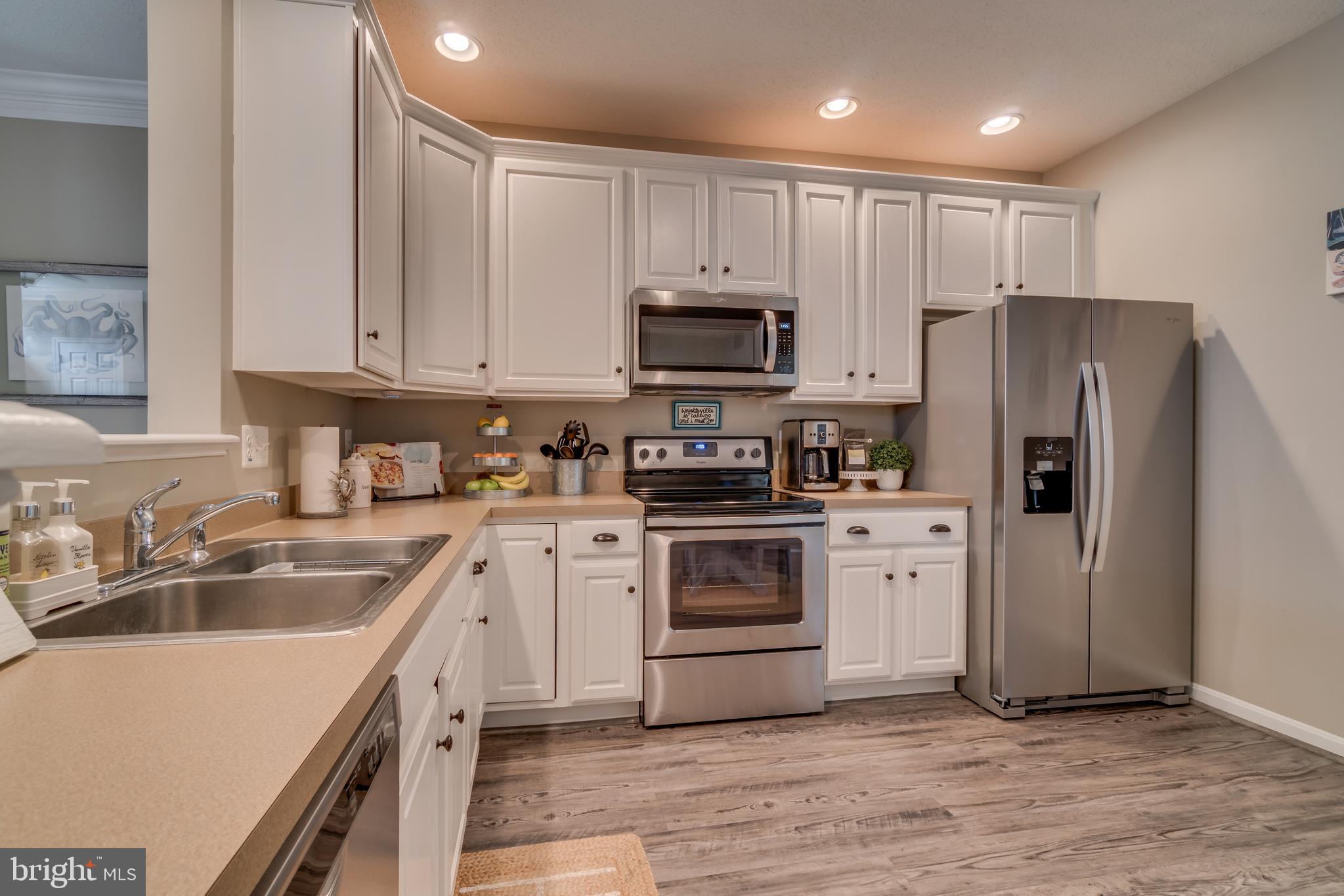 LADYSMITH VILLAGE - Residential