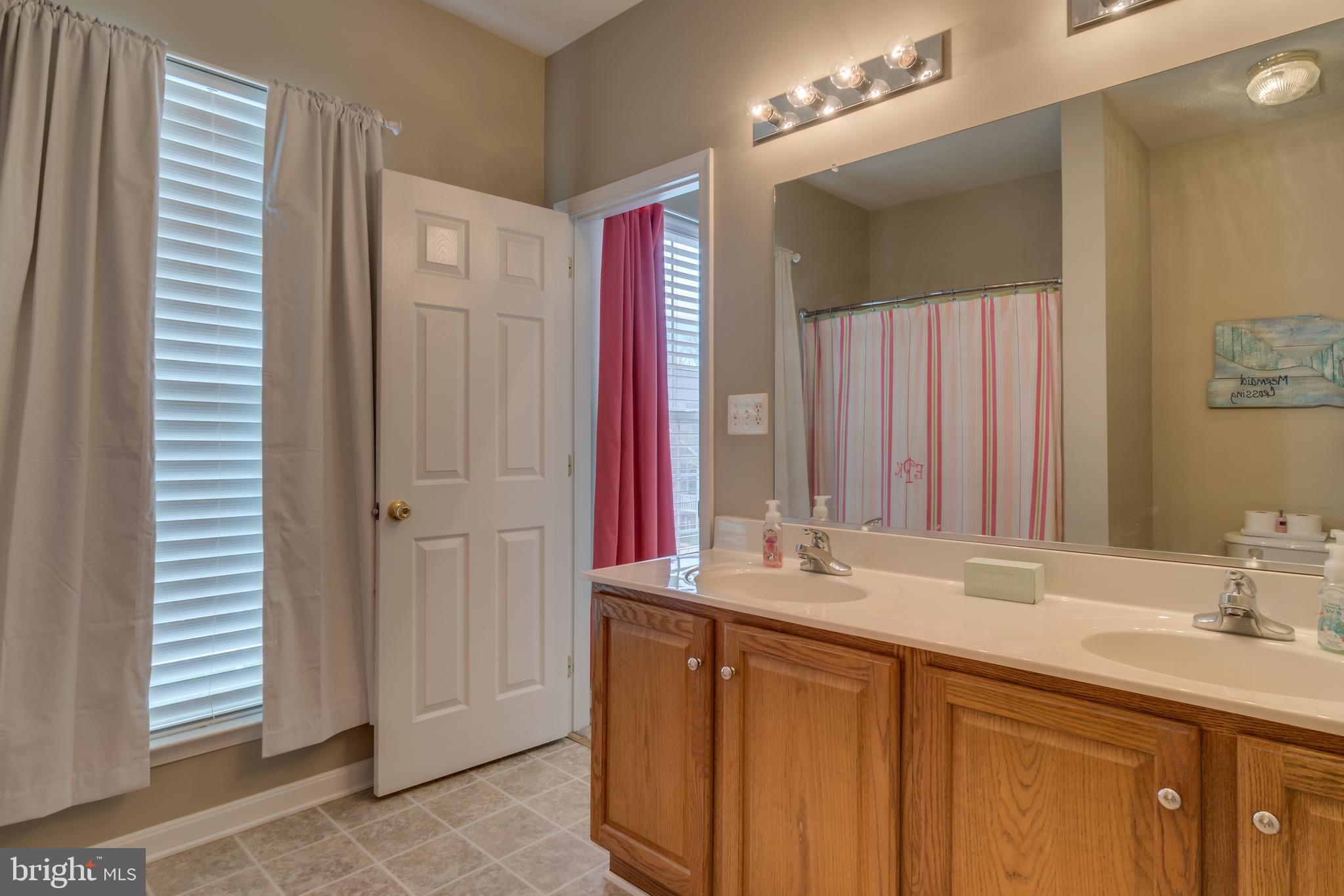 LADYSMITH VILLAGE - Residential