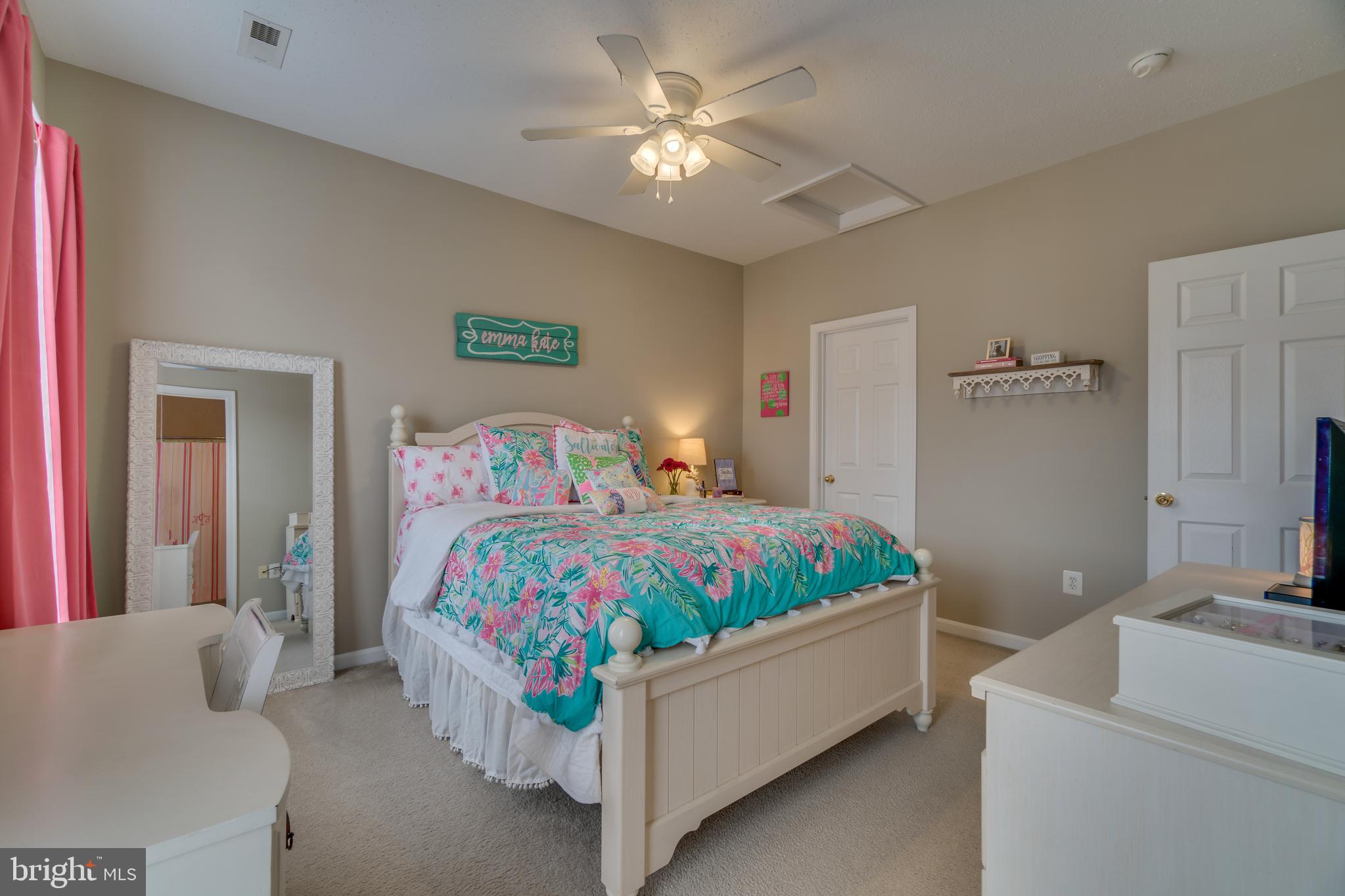 LADYSMITH VILLAGE - Residential