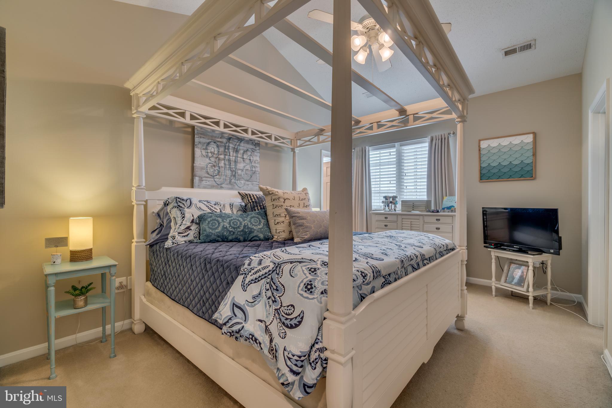 LADYSMITH VILLAGE - Residential