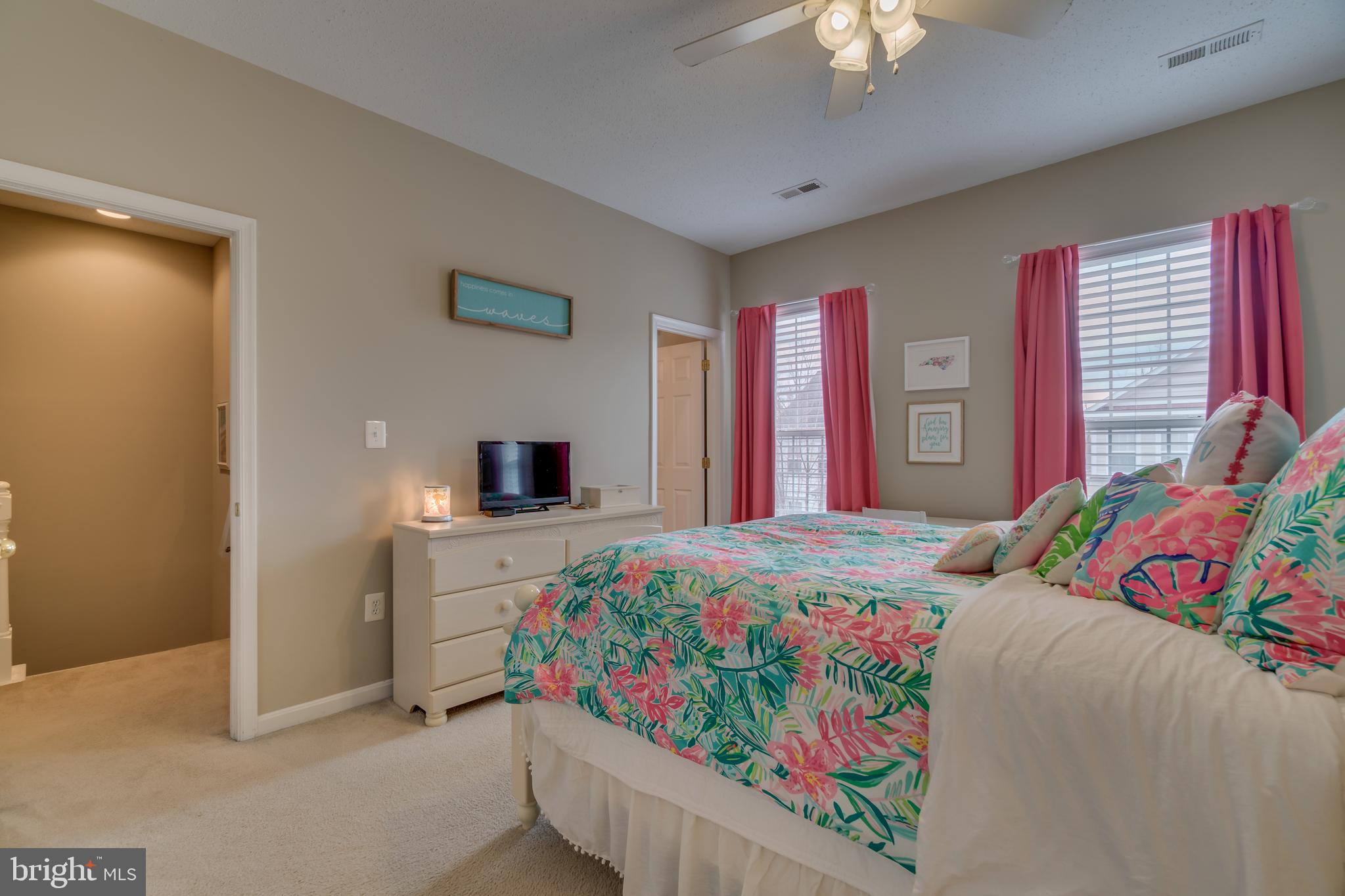 LADYSMITH VILLAGE - Residential