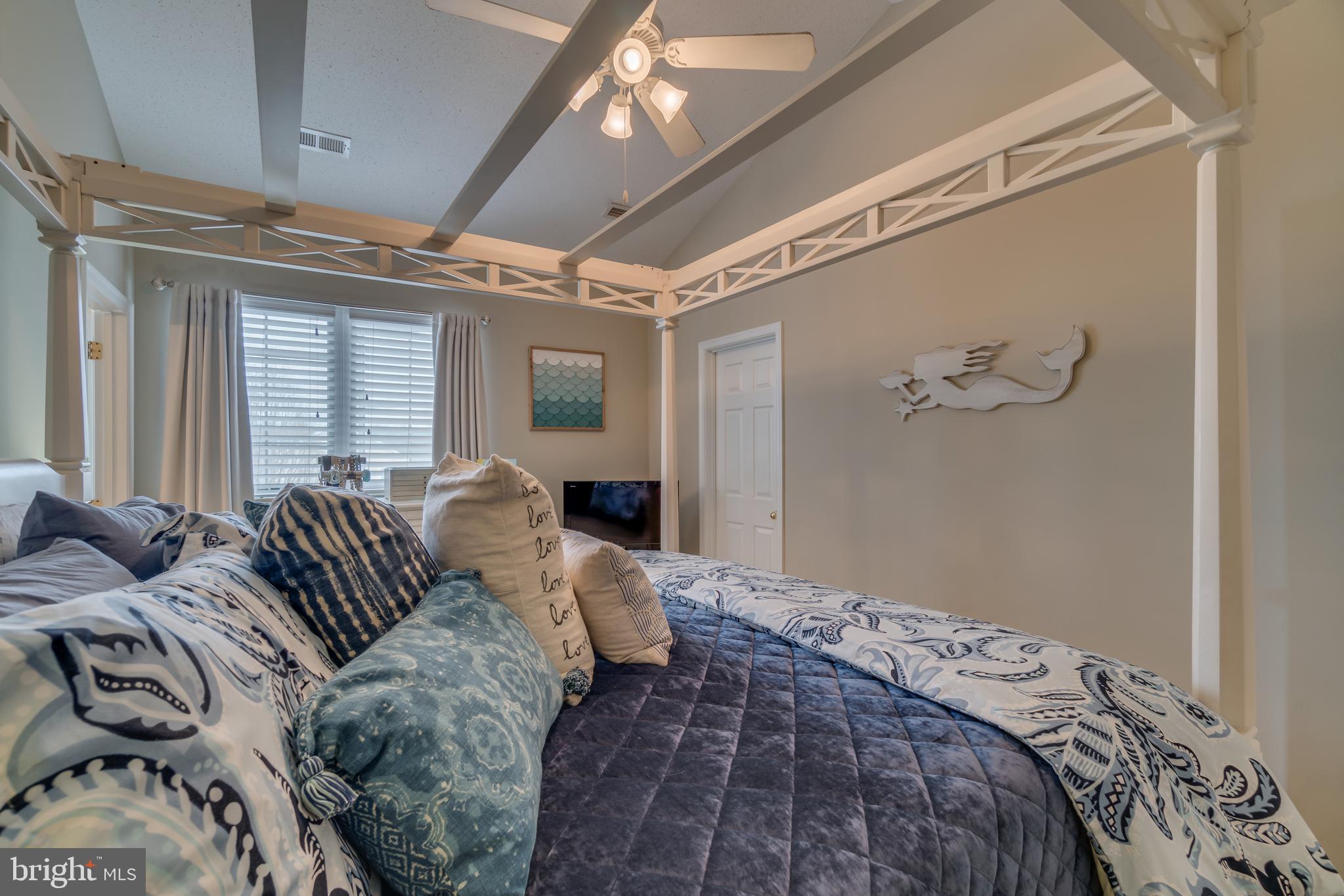 LADYSMITH VILLAGE - Residential