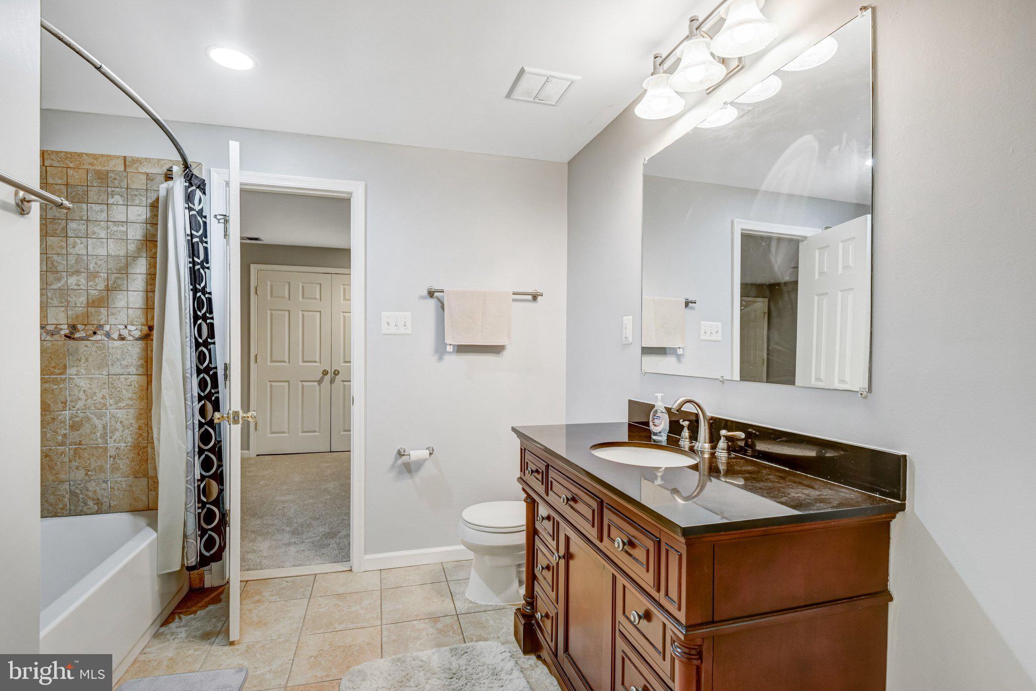 ARDMORE WOODS - Residential