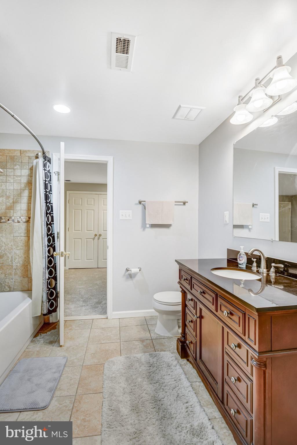 ARDMORE WOODS - Residential