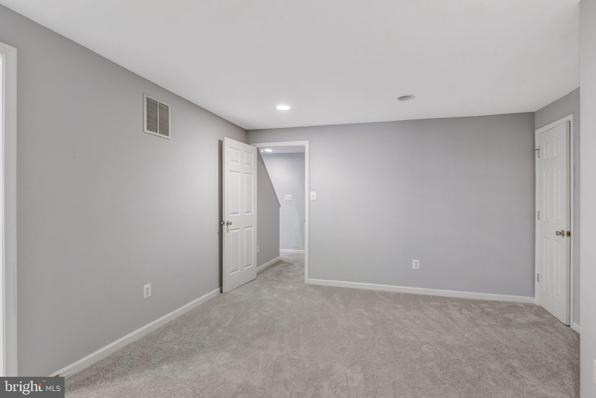 ARDMORE WOODS - Residential