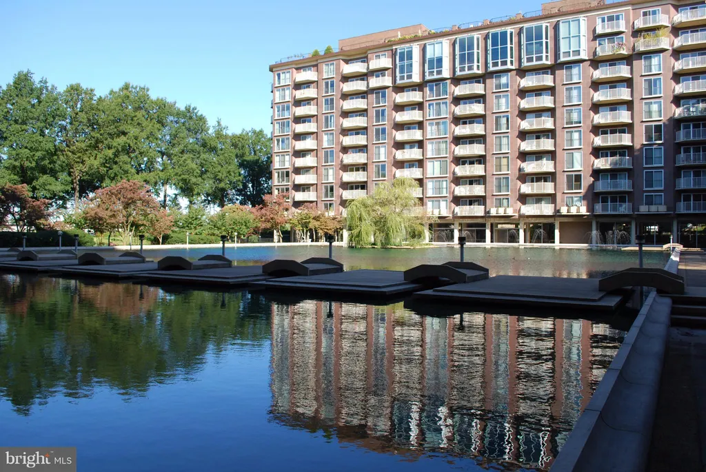 510 N Street SW Unit N218, Washington, DC 20024