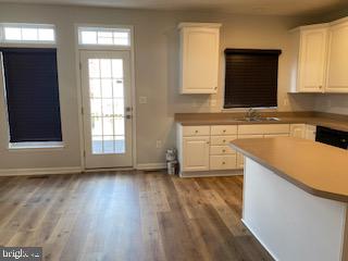 VILLAGES OF DORCHESTER - Residential Lease