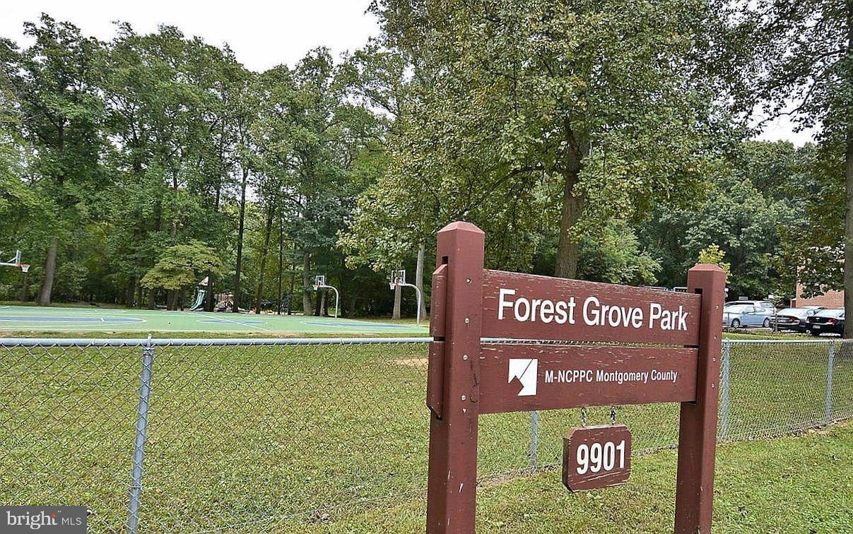 FOREST ESTATES - Residential Lease