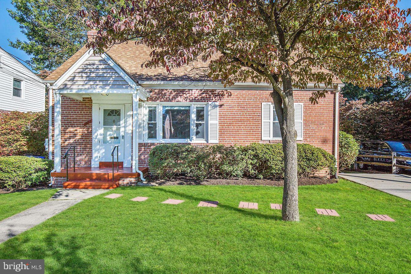 FOREST ESTATES - Residential Lease