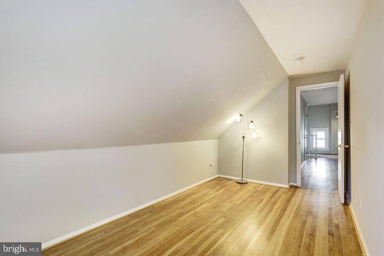 FOREST ESTATES - Residential Lease