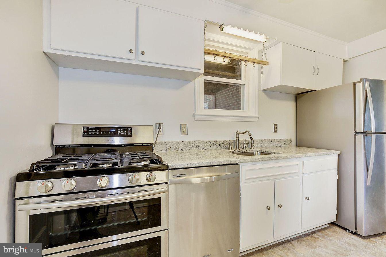 FOREST ESTATES - Residential Lease