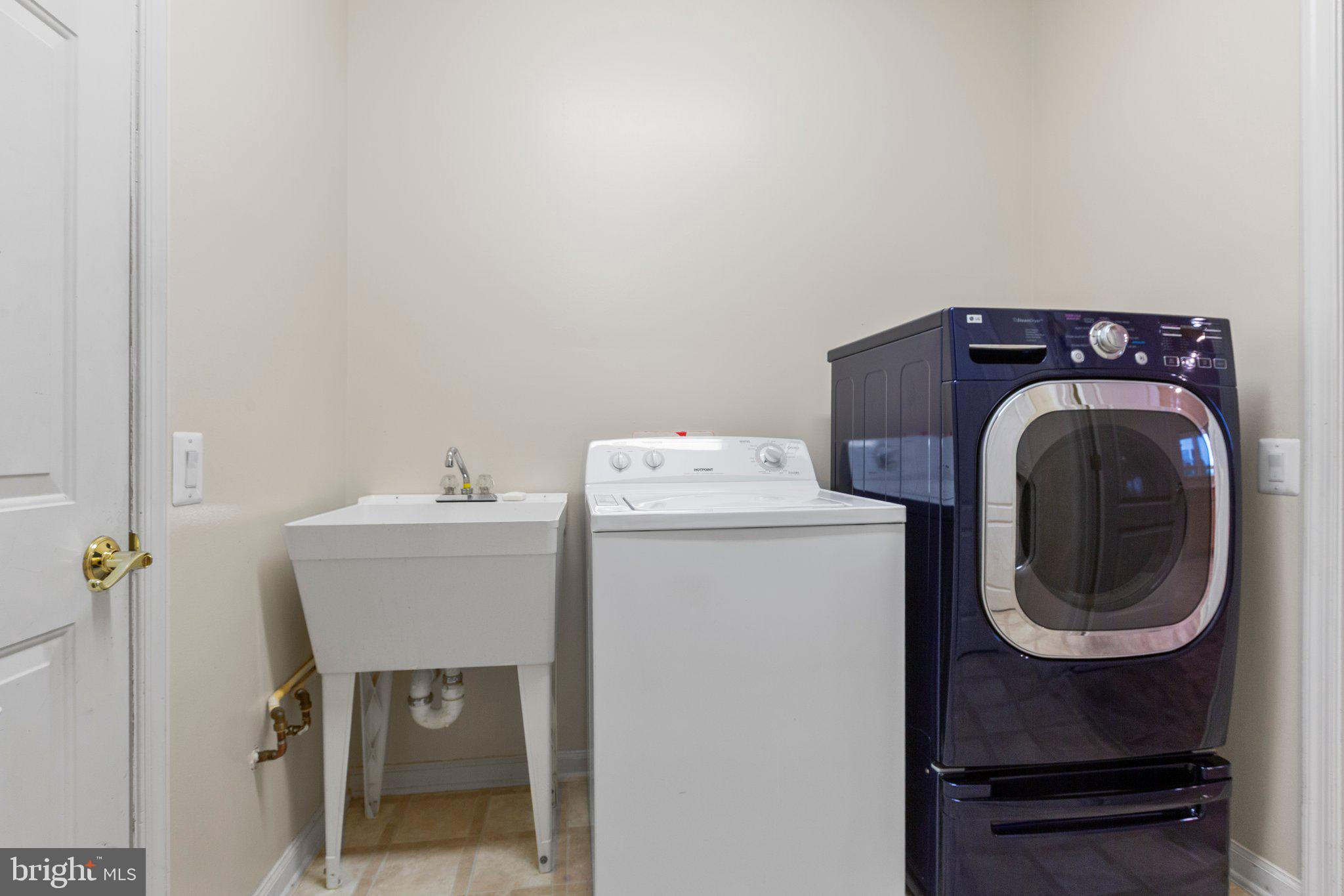 FALLS RUN - Residential