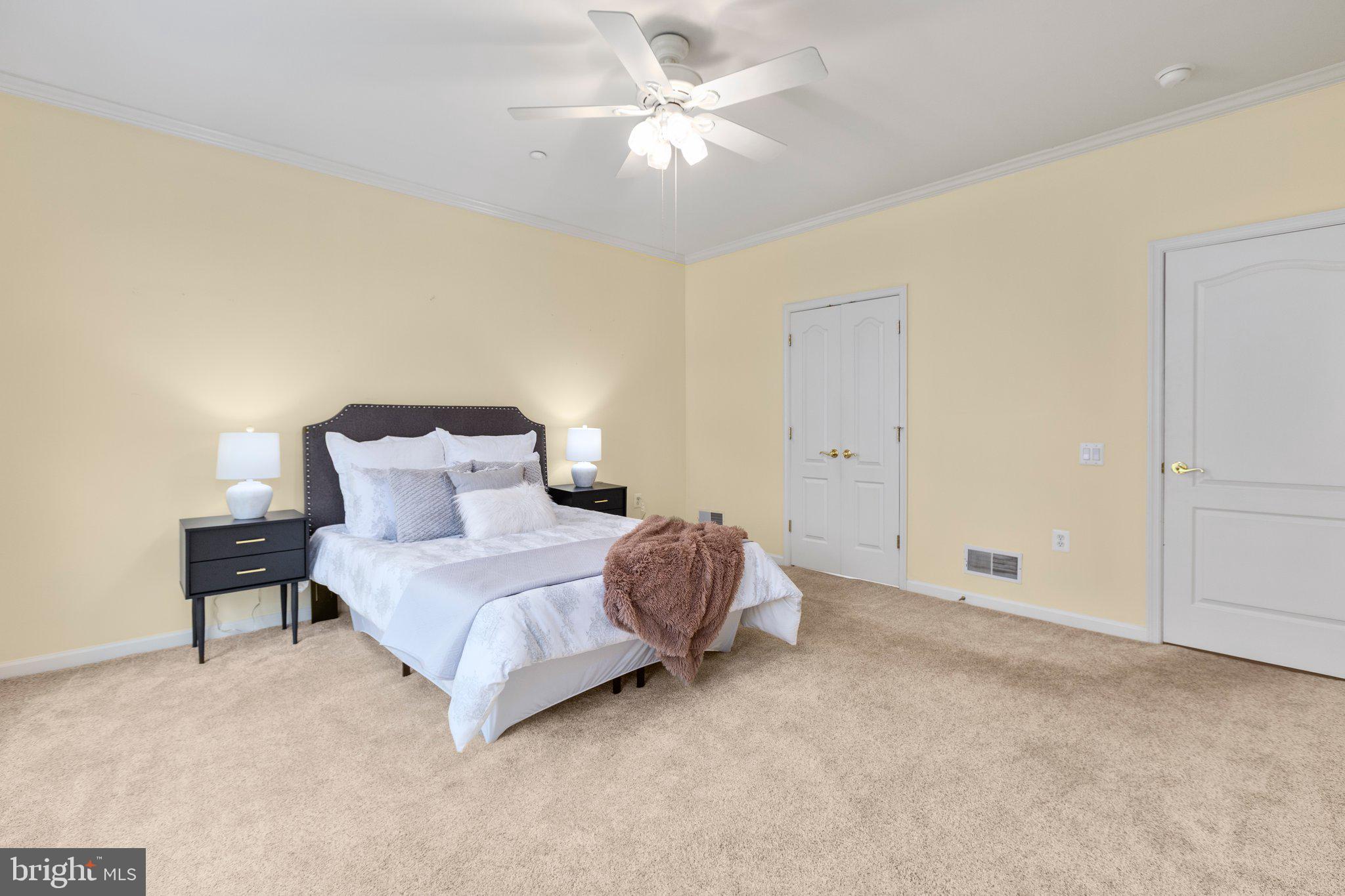 FALLS RUN - Residential