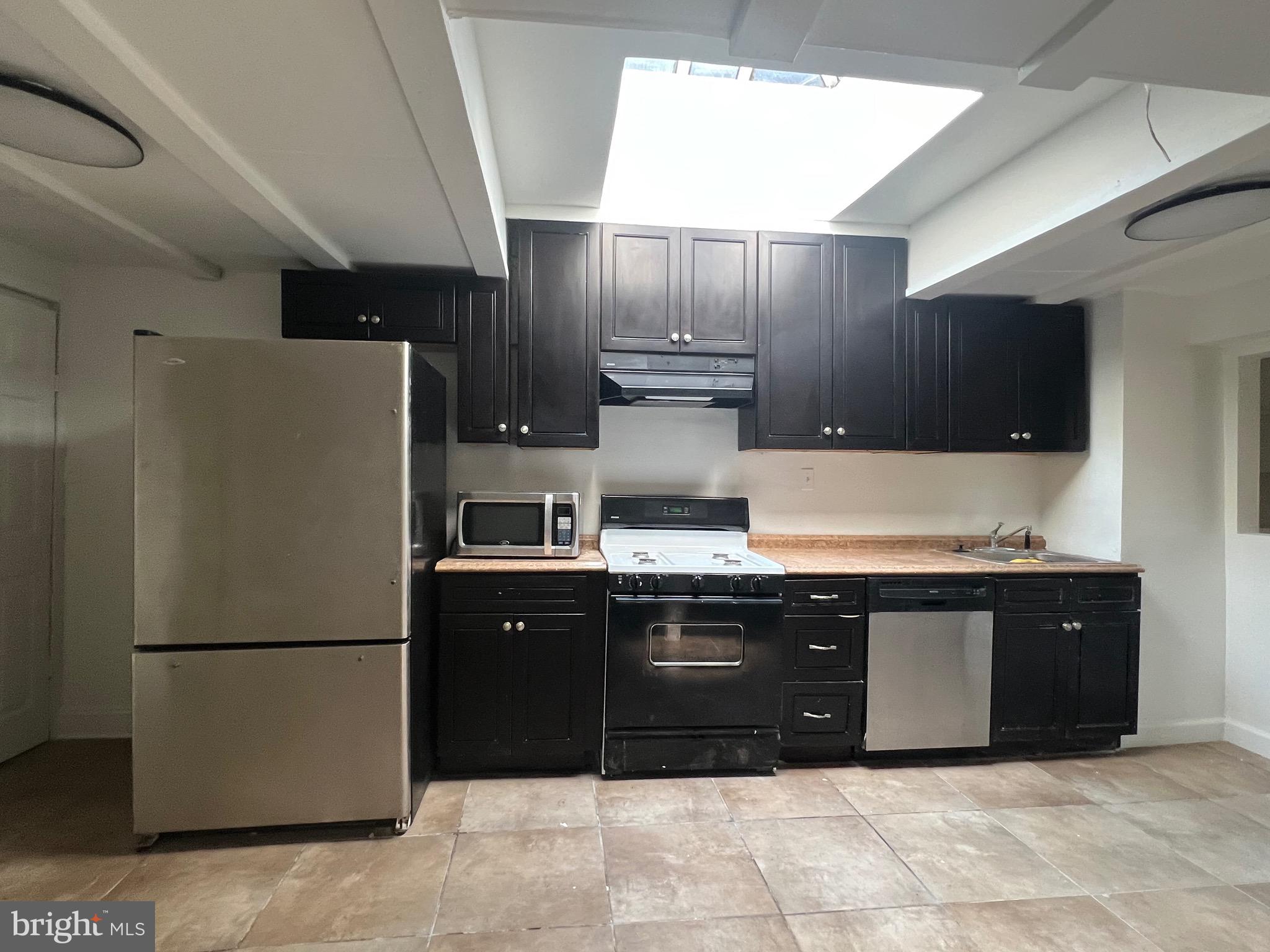 MOUNT VERNON PLACE HISTORIC DISTRICT - Commercial Sale