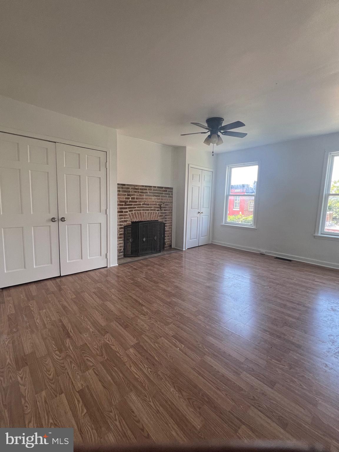 206 W READ STREET W